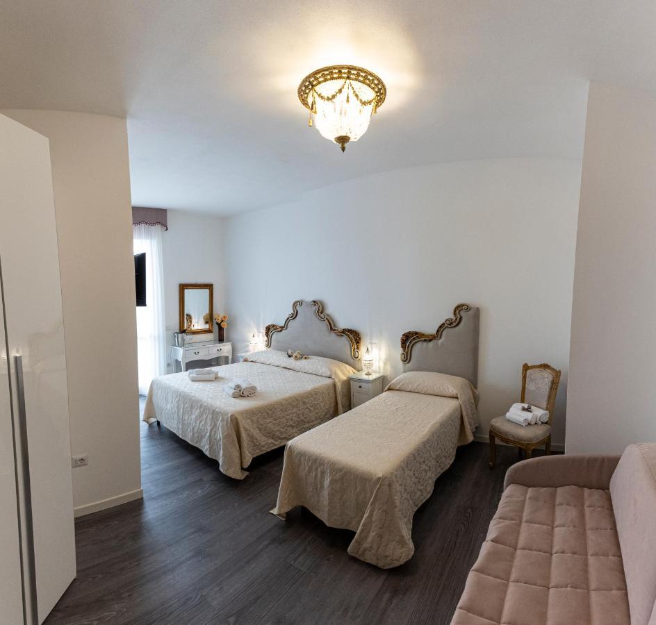 Hotel Sinfonia 23 Ravenna Esterno foto
